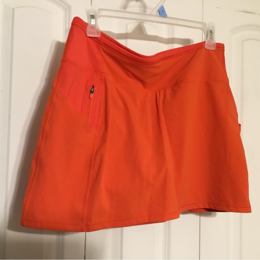 Athleta women's Action Skort in Dobby 14.5 inch length